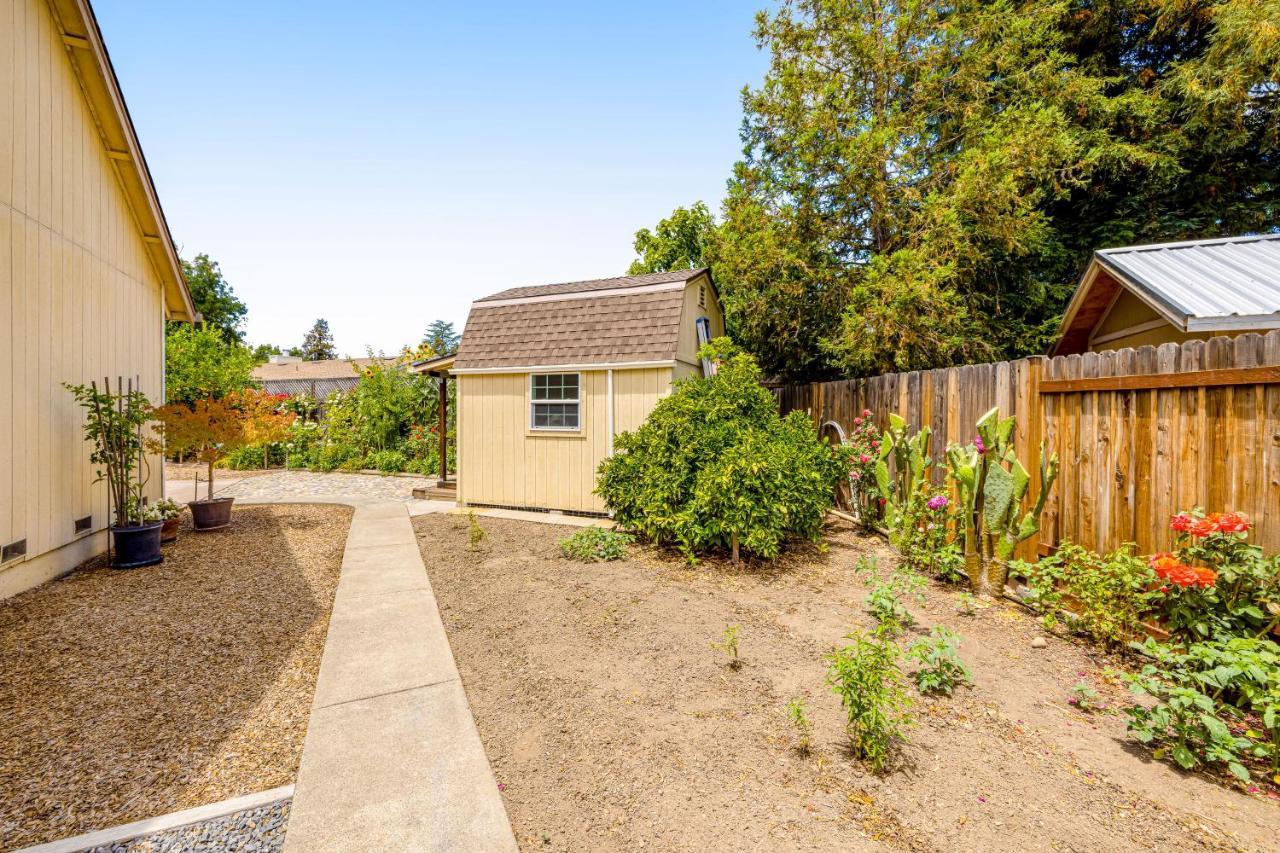 Wine Country Getaway Villa Windsor Exterior photo