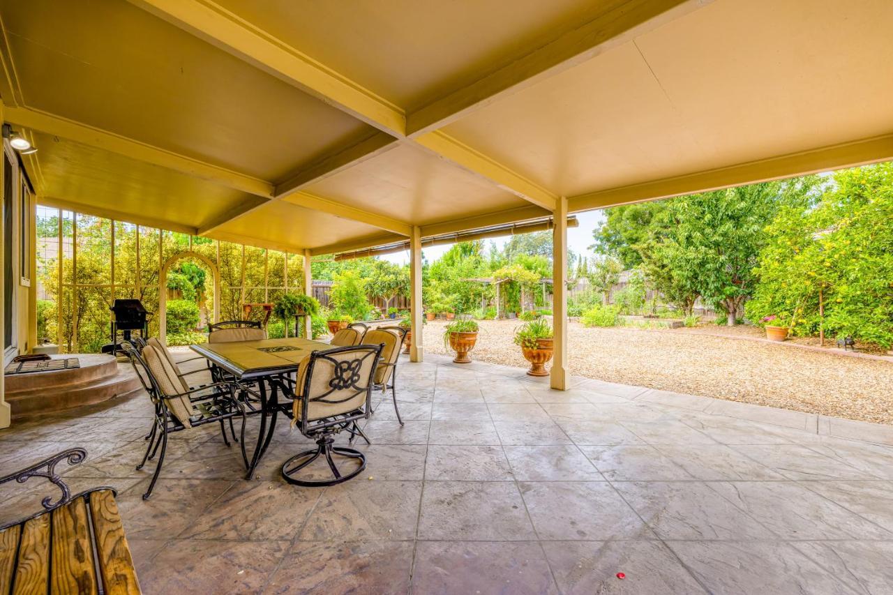 Wine Country Getaway Villa Windsor Exterior photo
